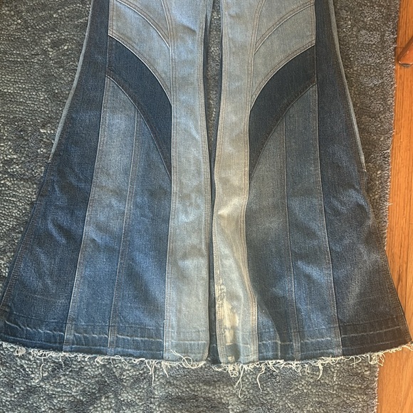 Free People Bell Bottom Jeans NWT - Picture 2 of 5